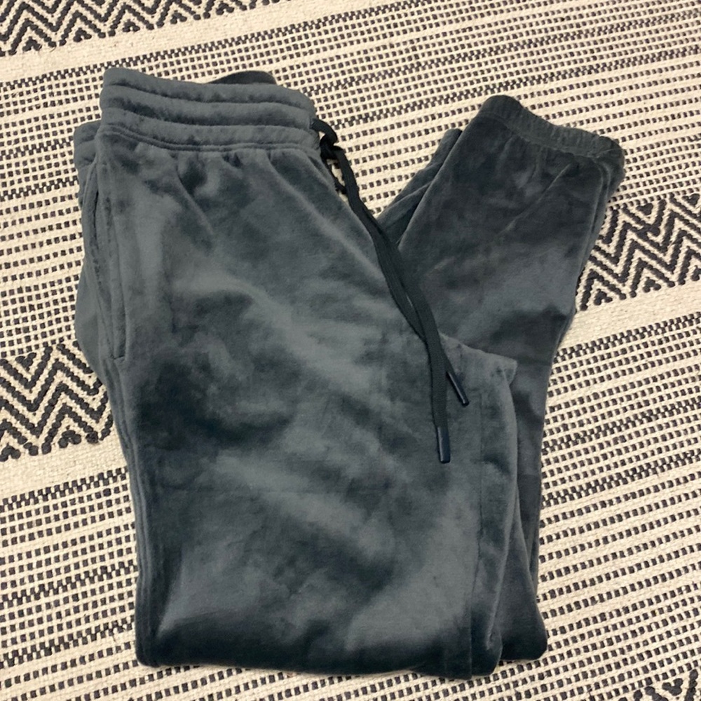 Lounge wear